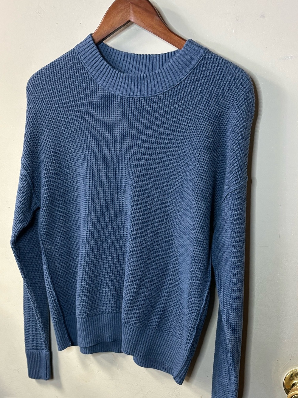 Treasure & Bond Dusty Blue Waffle-Knit Crewneck Sweater ladies size small